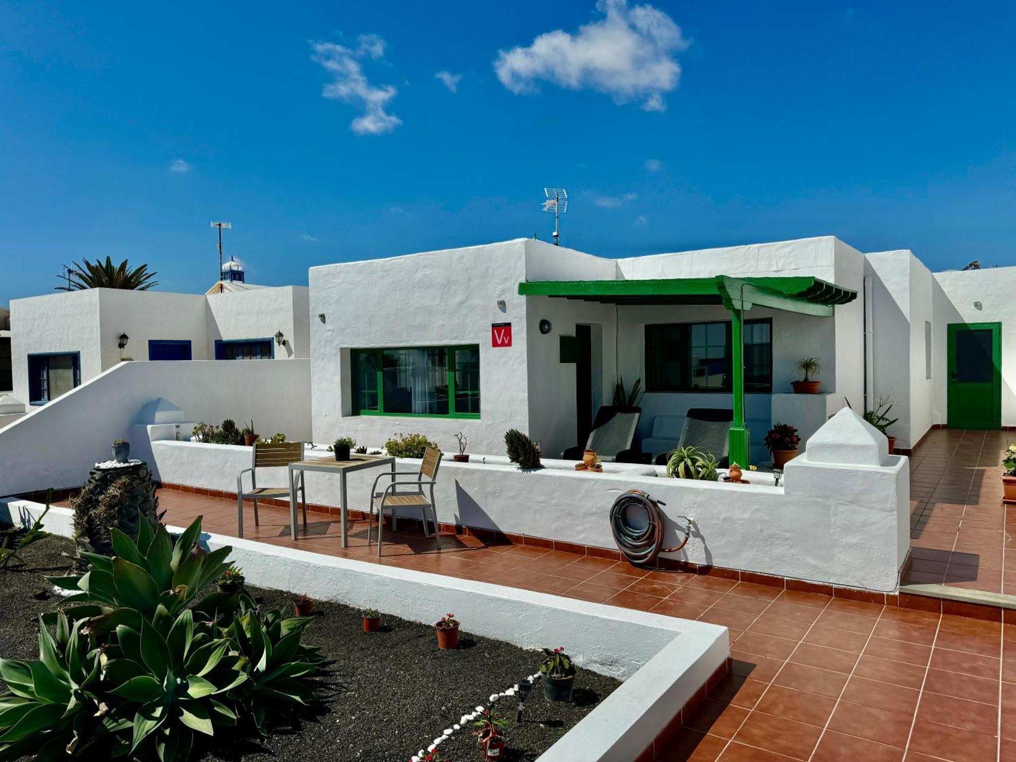 Casa Riadero By Vulcano Homes Guatiza Exterior photo