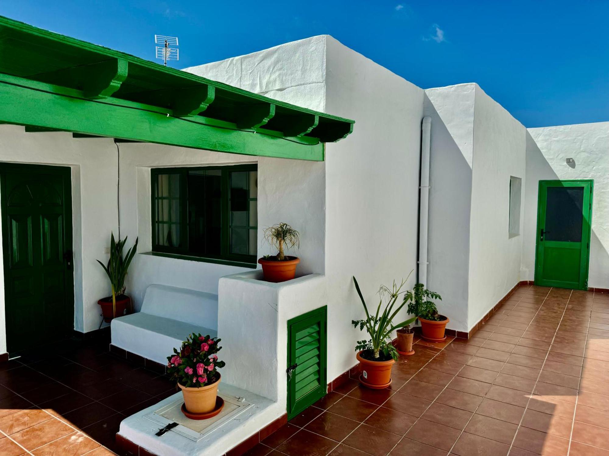Casa Riadero By Vulcano Homes Guatiza Exterior photo